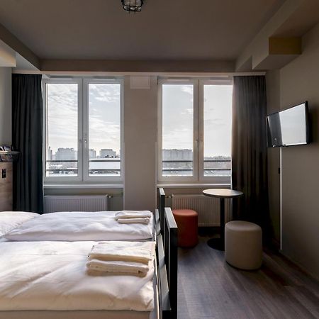 a&o ワルシャワ ウォラホステル 部屋 写真